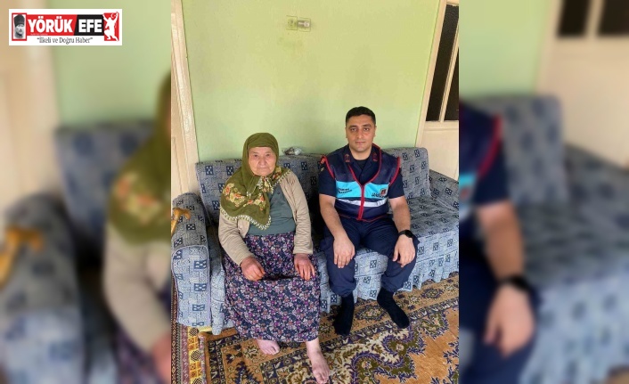 Jandarma yaşlı çınarları unutmuyor