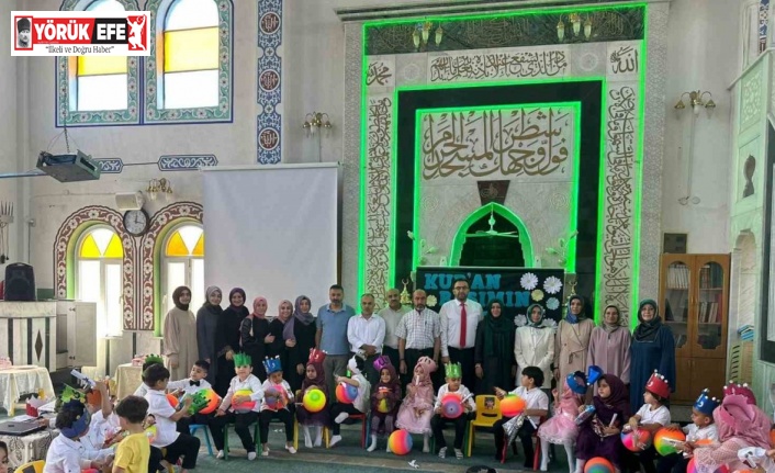 Kur’an Kursu öğrencilerinden yıl sonu etkinliği