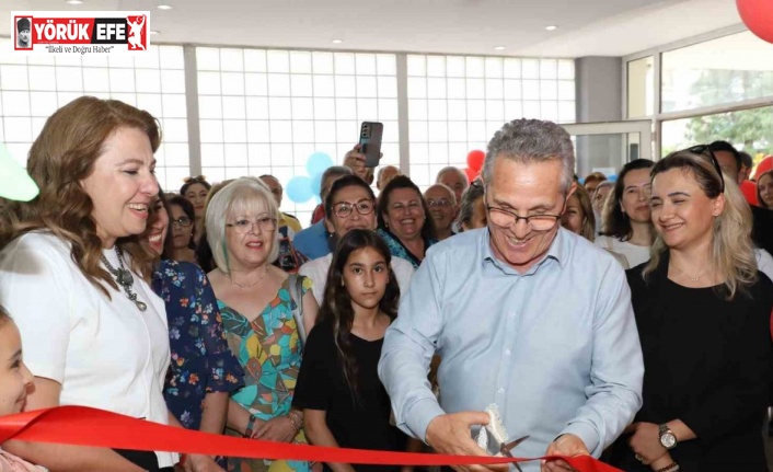 Nazilli Belediyesi yağlı boya resim kursu öğrencileri hünerlerini sergiledi