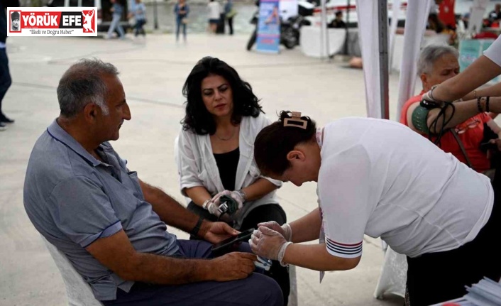 Sokakta sağlık hizmetine yoğun ilgi