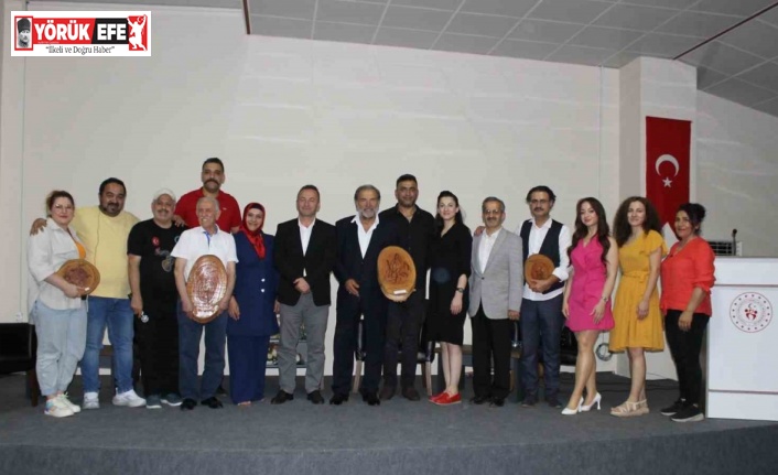 Üniversiteli gençler ‘ünlü olmak’ için bir araya geldi