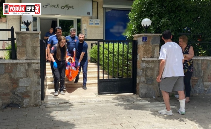 Balkonda düşen yaşlı kadın için ekipler seferber oldu