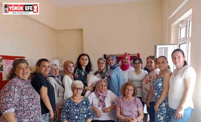 El Sanatları Kursu’na katılan kadınlar hünerlerini sergiledi