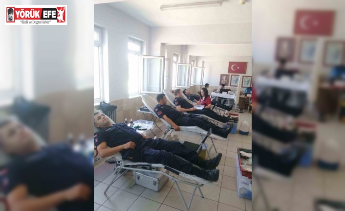 Jandarmadan Kızılay’a kan bağışı desteği