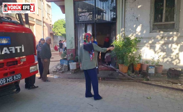 Köşk’te ev yangını