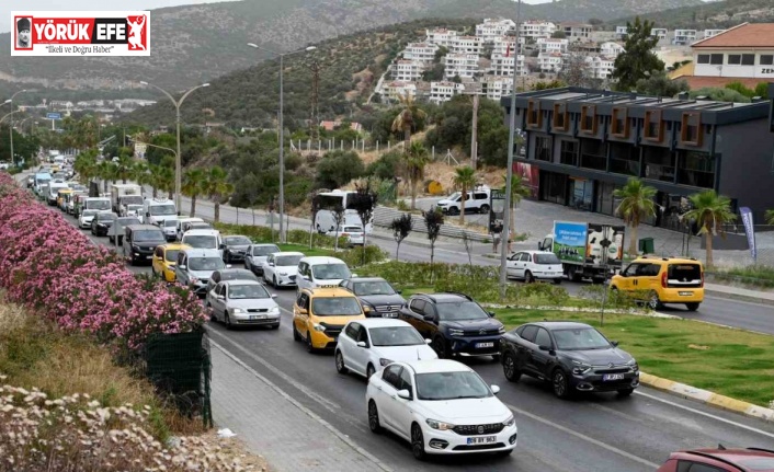 Kuşadası’na tatilci akını başladı