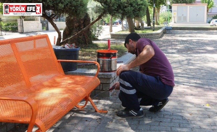 Efeler’de parklar yenileniyor