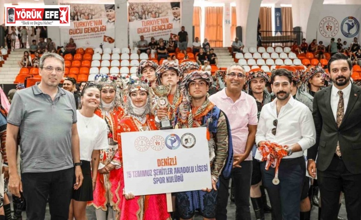 Halk oyunları tutkunları Aydın’da buluştu