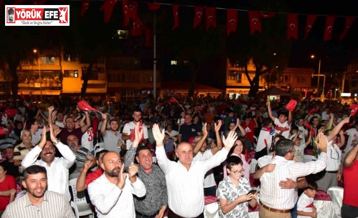 İncirliova’da çeyrek final sevinci yaşandı