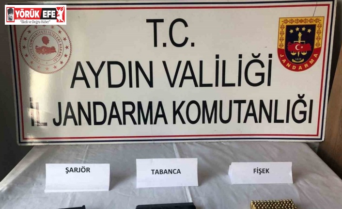 Şüpheli hareketleri ele verdi