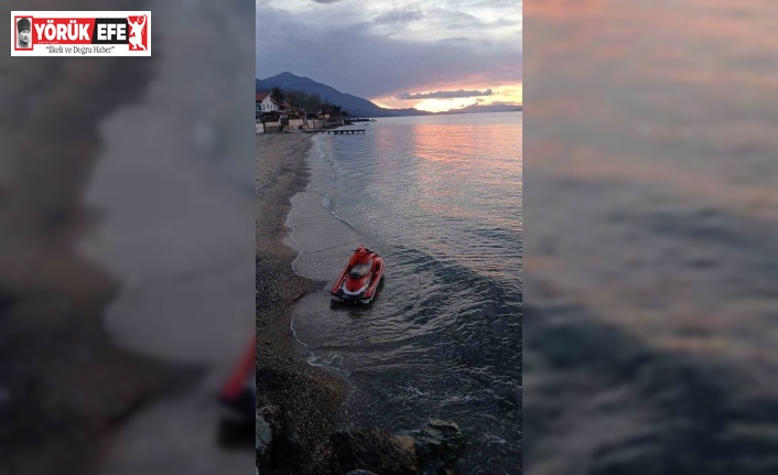 Jet skili düzensiz göçmen jandarmanın dikkatinden kaçamadı