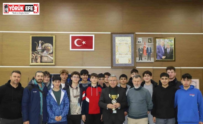 Köşkün hentbol takımı Yıldız Erkekler kategorisinde il birincisi oldu