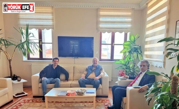 FIFA Kokartlı Hakem Halil Umut Meler, Kaymakam Keklik ile görüştü
