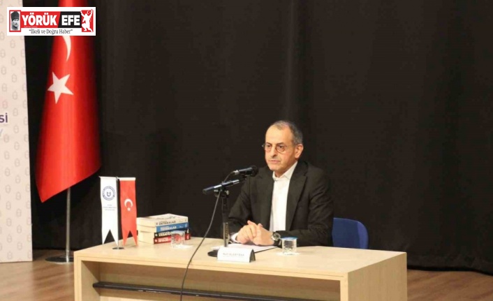 Gazeteci Albayrak: "Hâlâ başkalarının kıyafetiyle uğraşmak Orta Çağ zihniyetidir"
