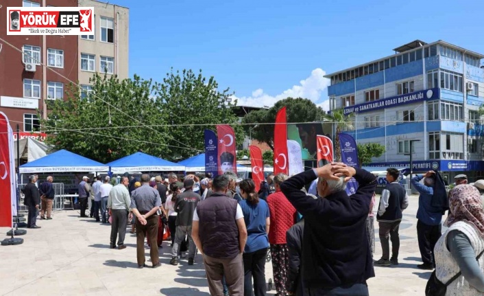Köşk’te dağıtılan binlerce Ata Tohumu kısa sürede tükendi