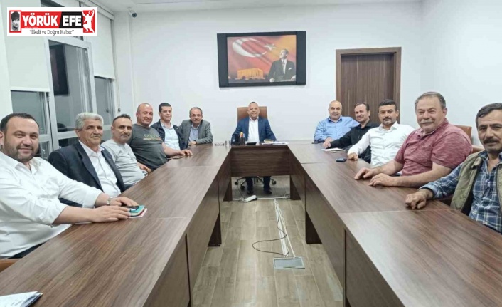 Önce halka soruyor, sonra uyguluyor