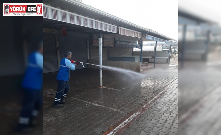 Akbük Semt Pazarı, belediye ekiplerince temizlendi