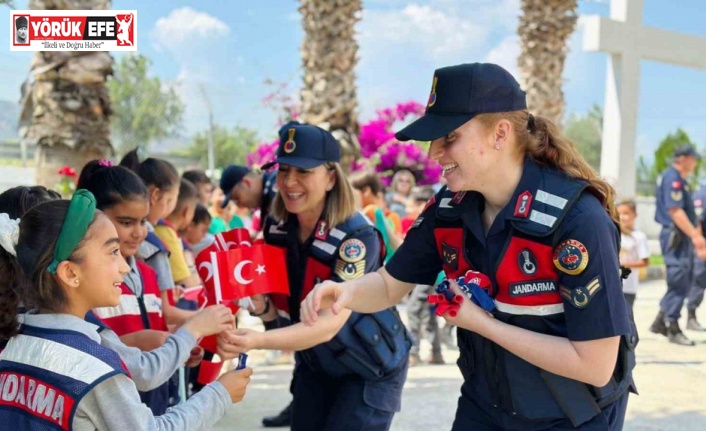 Buharkentte öğrenciler jandarmayı tanıdı
