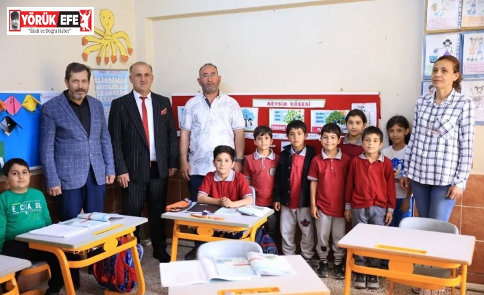 İncirliova’da hayırsever tarafından bağışlanan sıralar okula teslim edildi