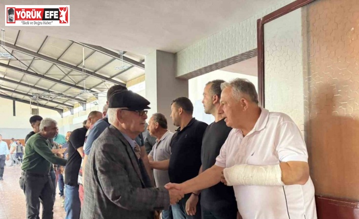 Karacasu bayramlaştı, vatandaşlar bir araya geldi