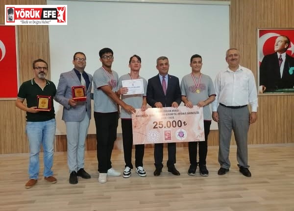 Kuşadalı öğrenciler Matematik Olimpiyatlarında il birincisi oldu