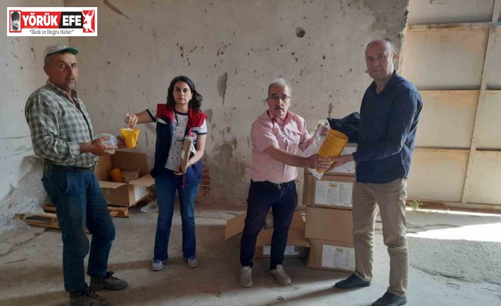 Nazillili üreticilere 2 bin tuzak dağıtıldı