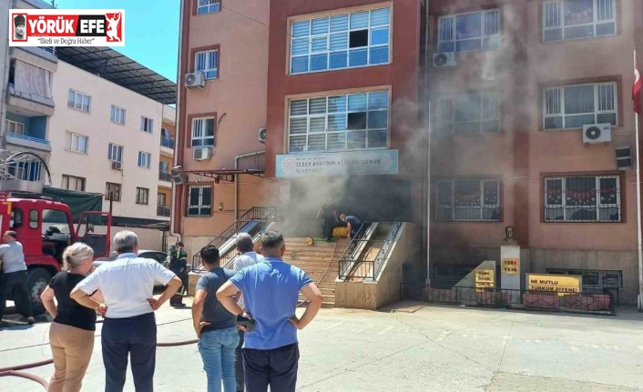 İncirliova’da bir okulun zemin katında yangın çıktı