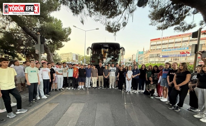 Aydın’dan 64 öğrenci gençlik kamplarına uğurlandı