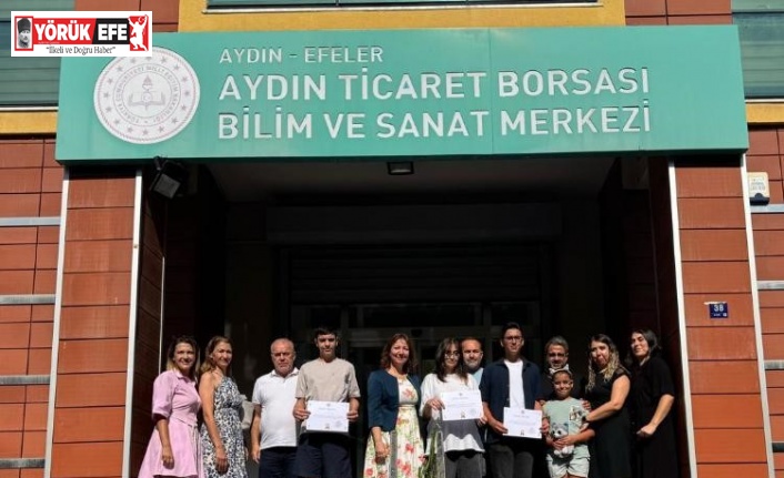 Başarılı öğrencilerden okullarına veda