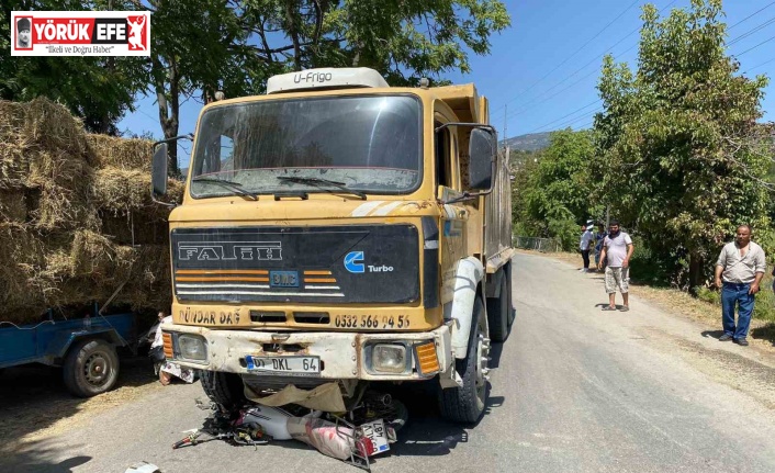 Bozdoğan’da kamyon ve motosiklet çarpıştı: 1 yaralı