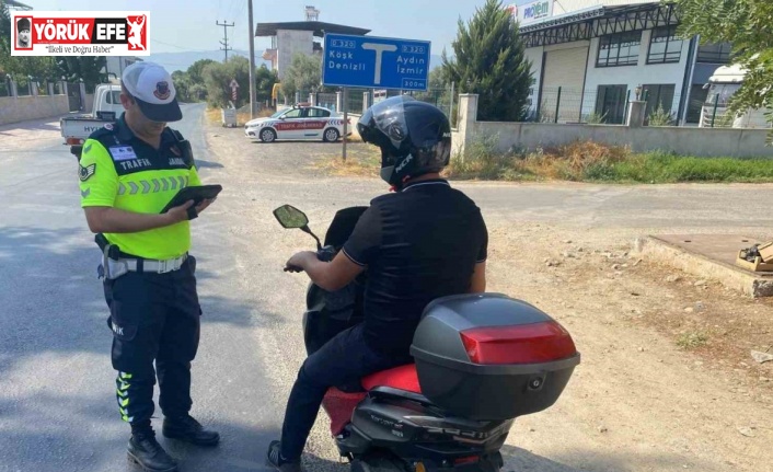 Efeler’de motosiklet sürücülerine trafik bilgilendirmesi