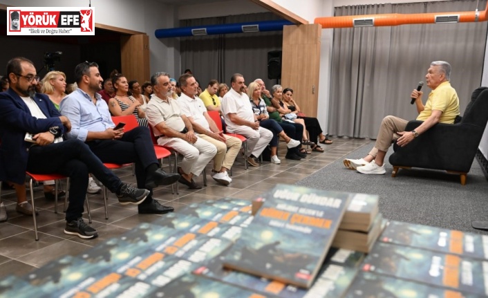 Gazeteci Uğur Dündar Kuşadası’nda sevenleriyle buluştu