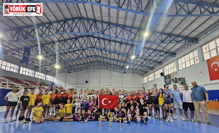 Germencik’te Zafer Kupası Voleybol Turnuvası düzenlendi