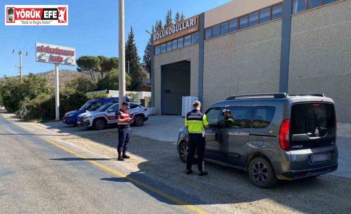 Jandarma Köşk-Ödemiş yolunda denetimleri sıklaştırdı