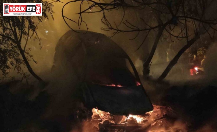 Kızına hediye aldığı otomobil yandı