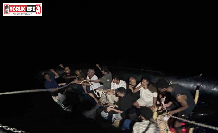 Kuşadası açıklarında 18 düzensiz göçmen yakalandı