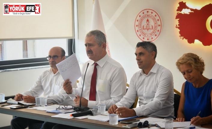 Kuşadası’nda sene başı müdürler kurulu toplantısı yapıldı