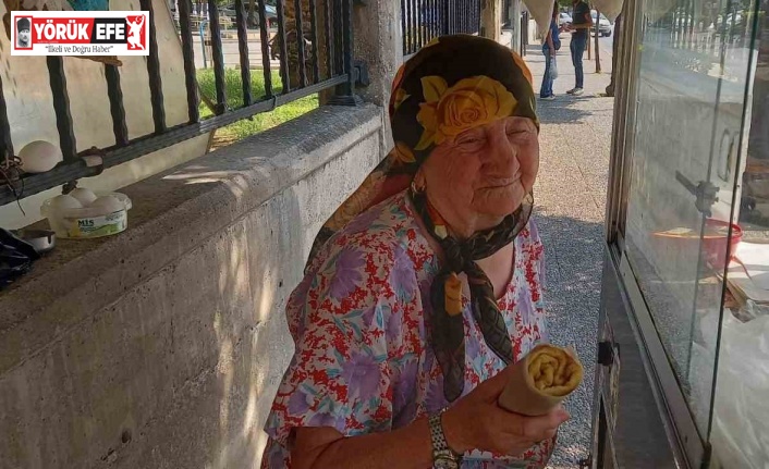 Mensure Teyze’nin çalışma azmi görenleri şaşırtıyor