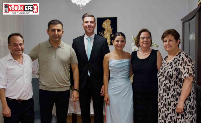 Nişan yüzüklerini Başkan Günel taktı