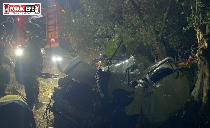 Otomobil zeytin bahçesine uçtu: 2 ölü, 1 yaralı