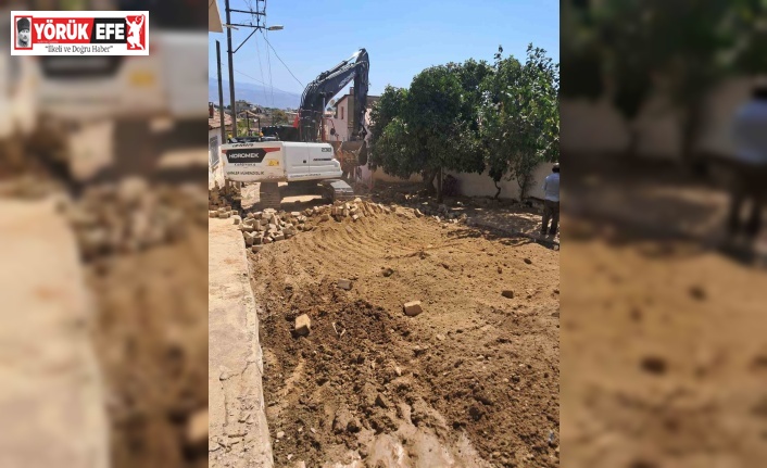 Sultanhisar’da yol yenileme çalışmaları devam ediyor