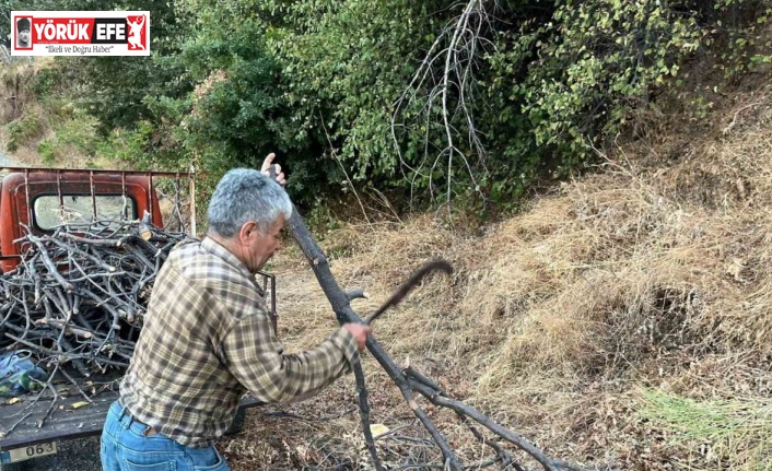 70 yaşındaki Halit amca, nostaljik motosikletiyle kışa hazırlanıyor