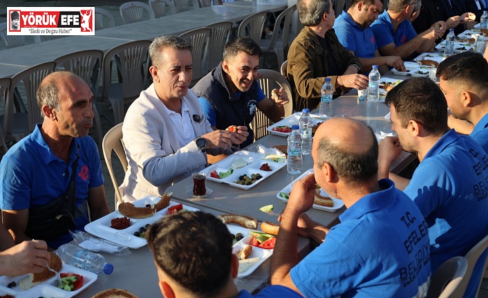 Başkan Yetişkin, Temizlik Ve Sağlık Ekipleriyle Kahvaltıda Buluştu