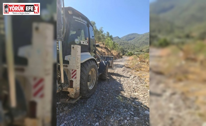 Bozdoğan’da arazi yolları bakıma alındı