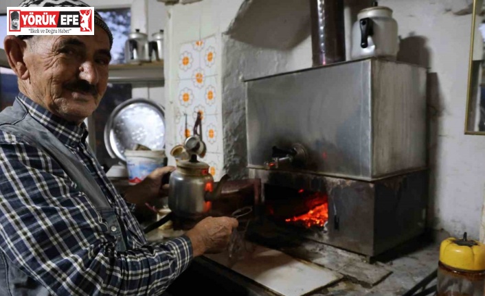 Bu köyün kıraathane kültürü bir asırdır değişmedi