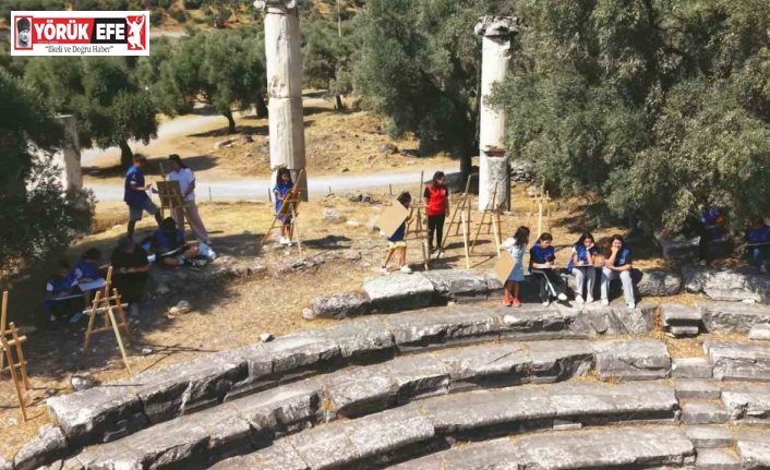 Gençler tarihin izlerini tuvallerine taşıdı