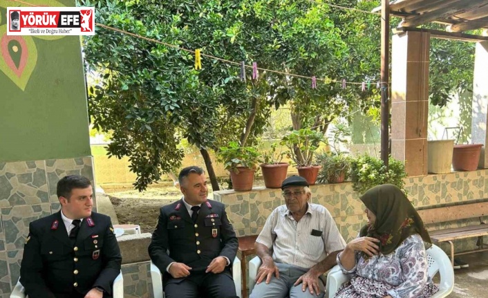 Jandarma şehit ailelerini unutmadı