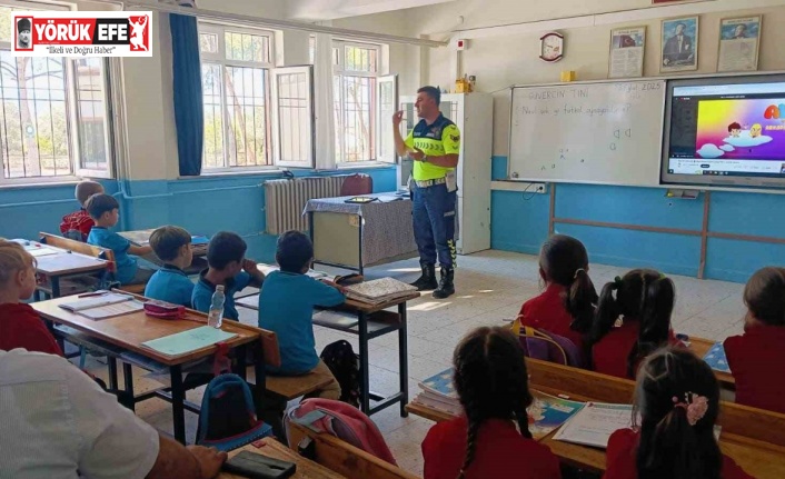 Karacasu’da ilkokul öğrencilerine trafik eğitimi