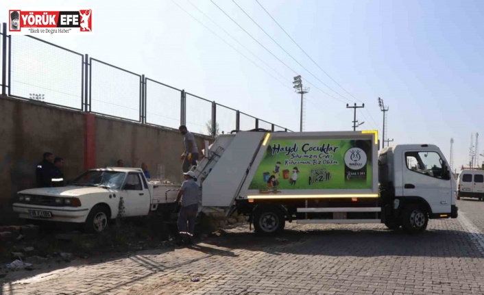 Nazilli’de atıl araçlar toplatılıyor