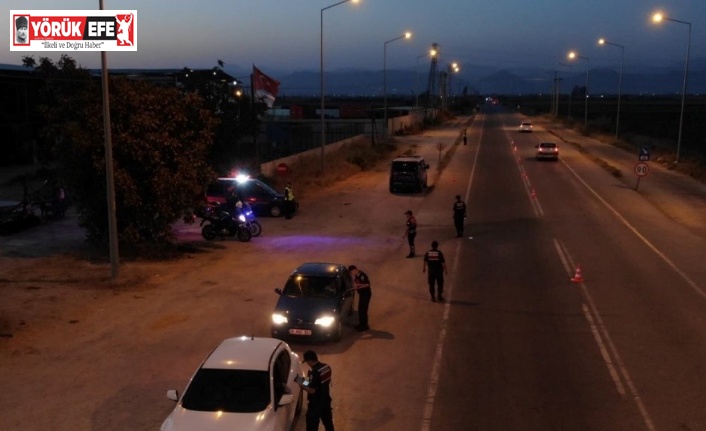 Şok yol denetiminde 2 aranan şahıs yakalandı